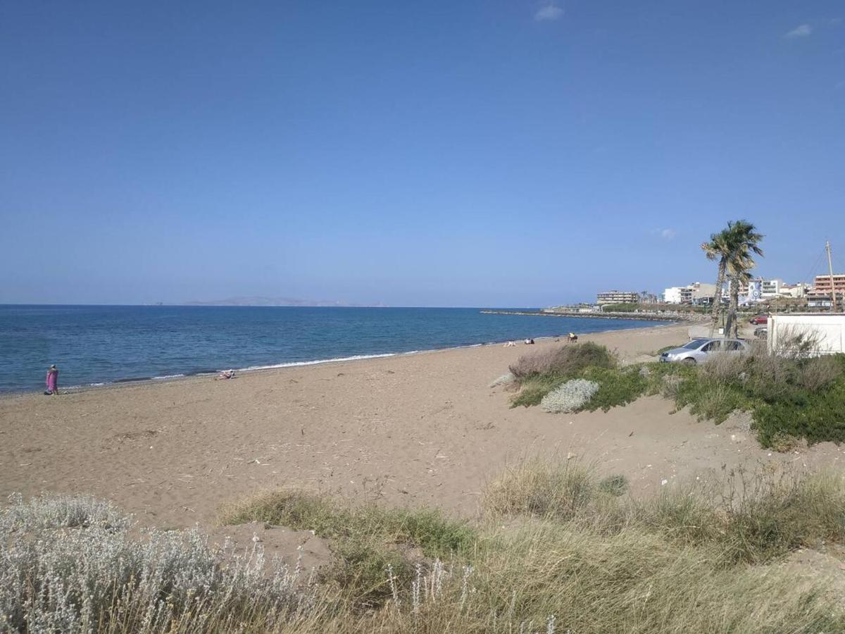 Studio On The Closest Beach To The City! Amoudara  ภายนอก รูปภาพ