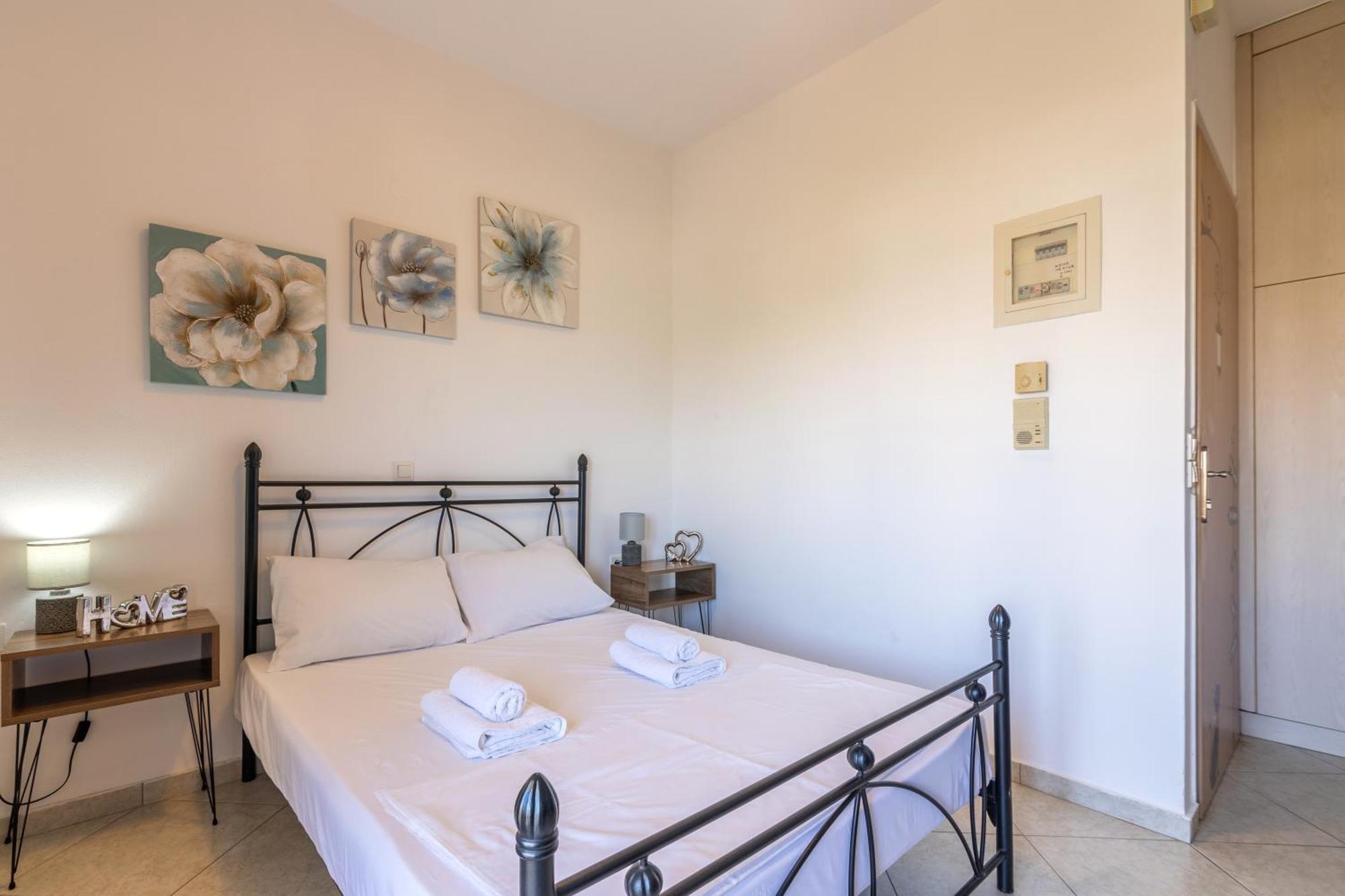 Studio On The Closest Beach To The City! Amoudara  ภายนอก รูปภาพ